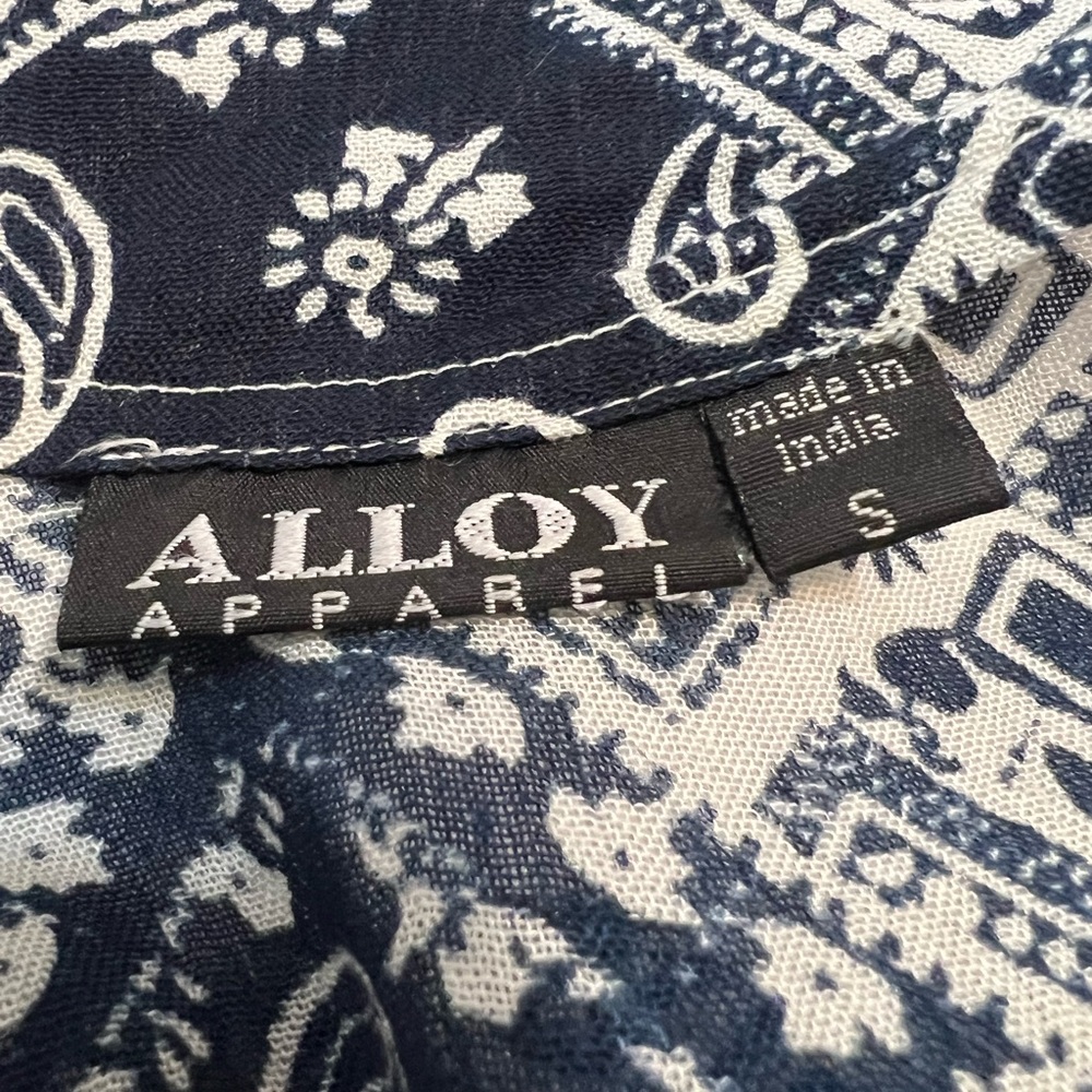 Alloy‎ Apparel Cardigan With Fringes SZ SM - Picture 8 of 8